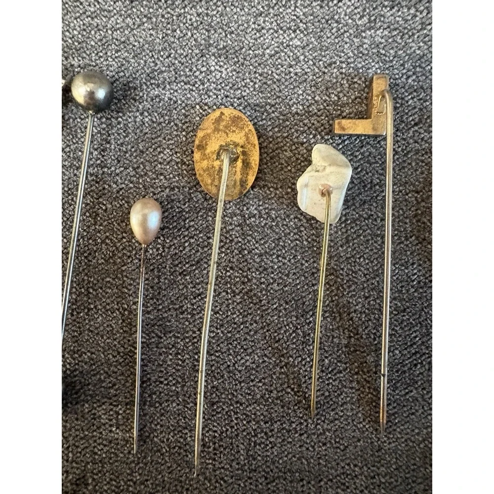 Lot Of 10 Vintage Stick Pins‎ Gold Tone, Silver Tone, Stone, Clown, Alpaca, MCM